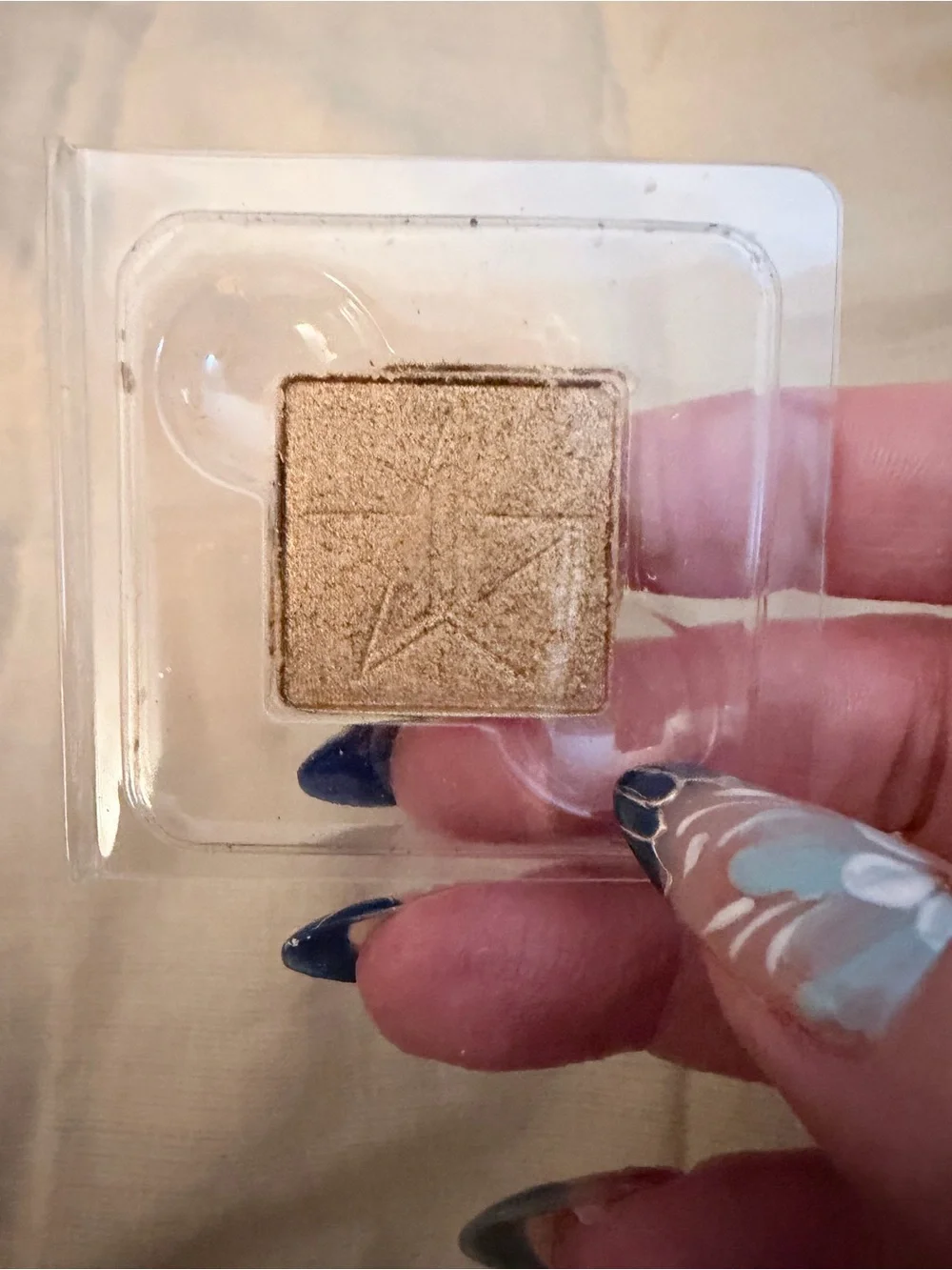 Jeffree Star Cosmetics Artistry Single Eyeshadow - Owl Eyes
